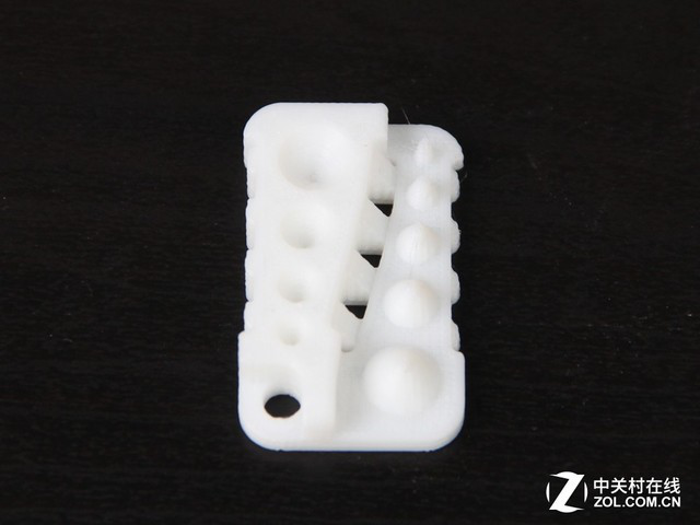 3DӡC