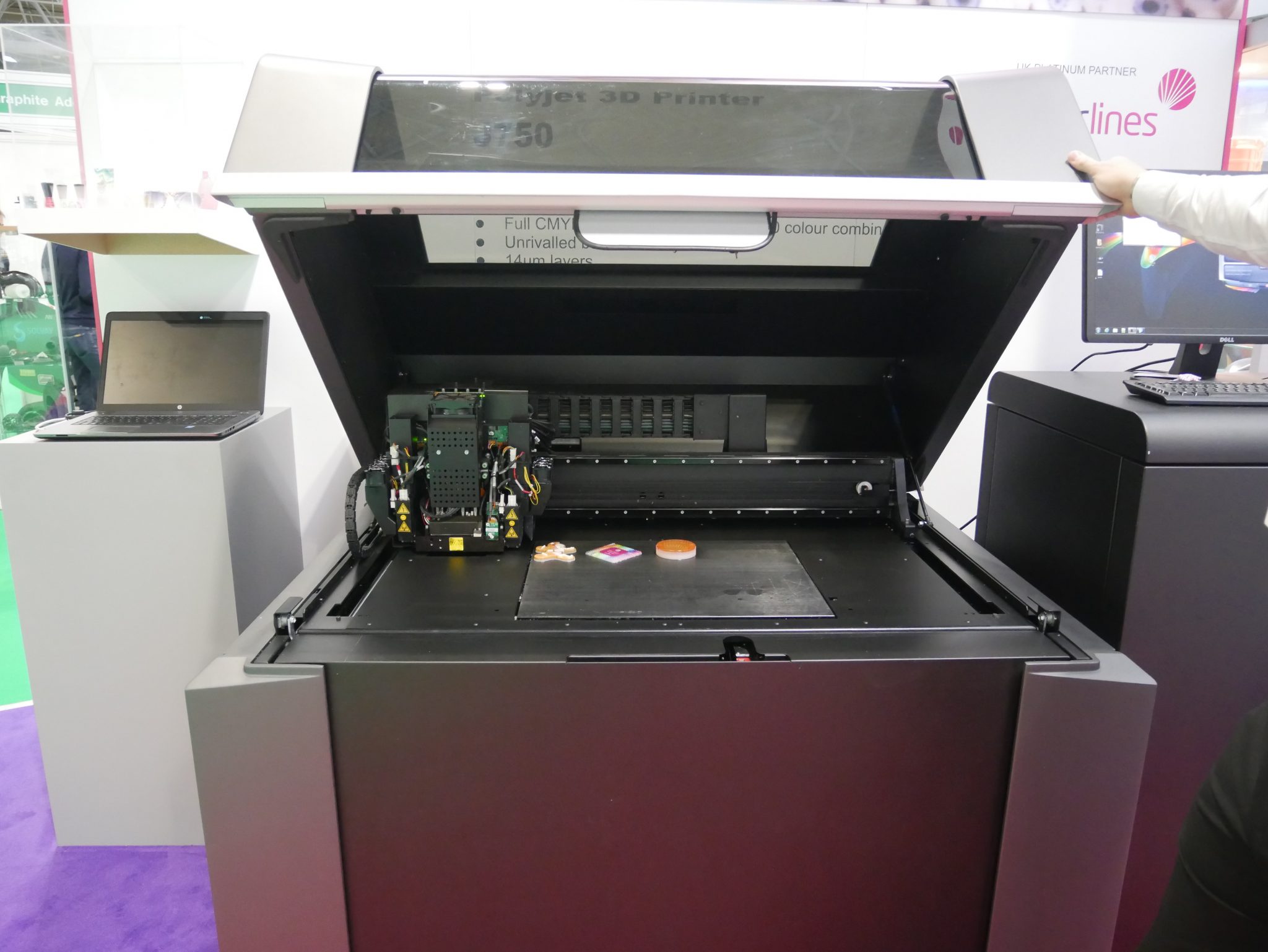 Stratasys J 750 全彩3D打印機(jī) Stratasys J 750 全彩3D打印機(jī)