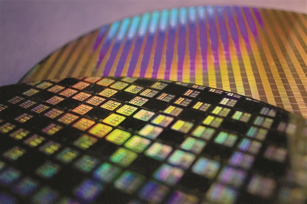 知情人士:美國將限制中國經第三國購買GPU AI芯片
