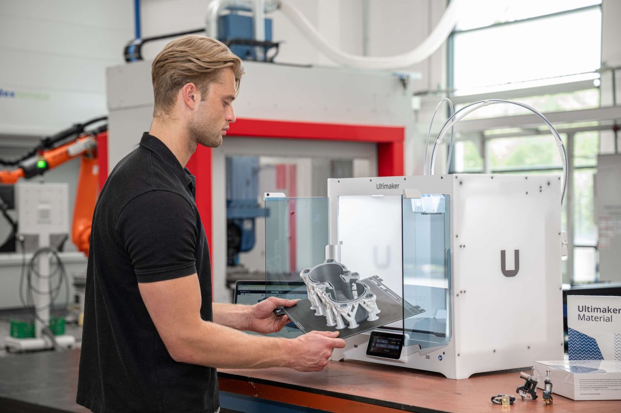 A(y)ۃr5999ԪUltiMaker ƳI(y)3DӡC(j) S6