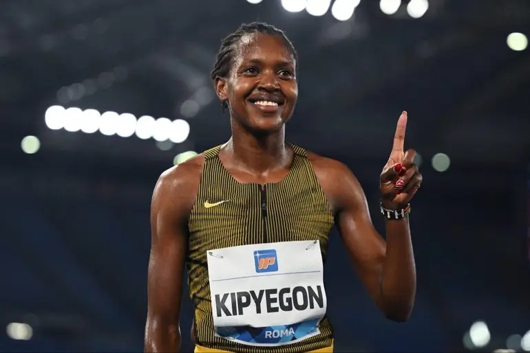 Ϳ_l(f)3DӡFlyWeb\(yn)֣Faith Kipyegon_ķӢo(j)